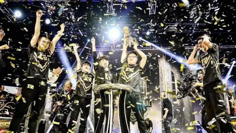 英雄联盟S16参赛队伍有哪些?名额分配与晋级路径全解析